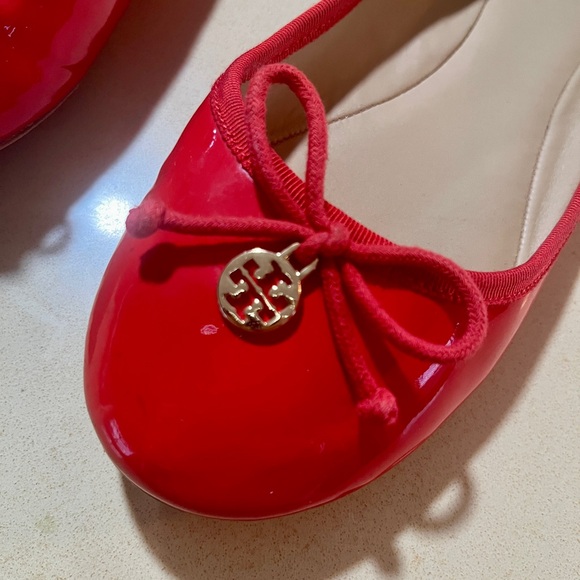 Tory Burch Glossy Red Flats with Bow and charm size 9 - Picture 3 of 3